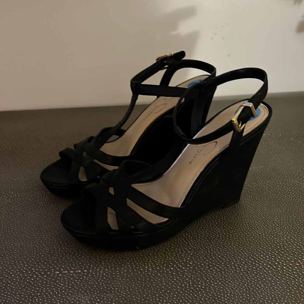 Jessica Simpson black wedge